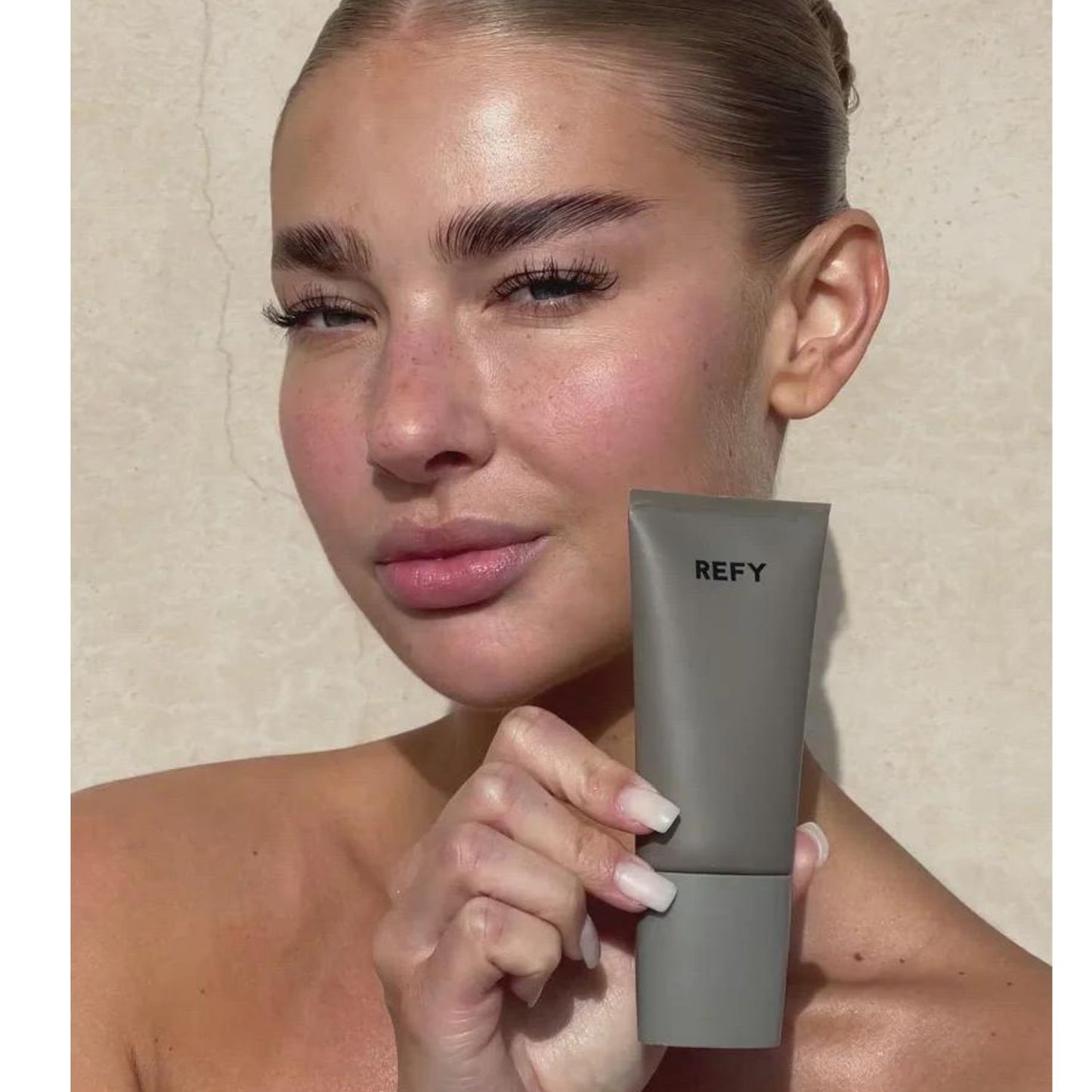 Refy Glow & Sculpt face primer